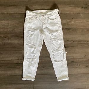 American Eagle Outfitters | women’s white distress